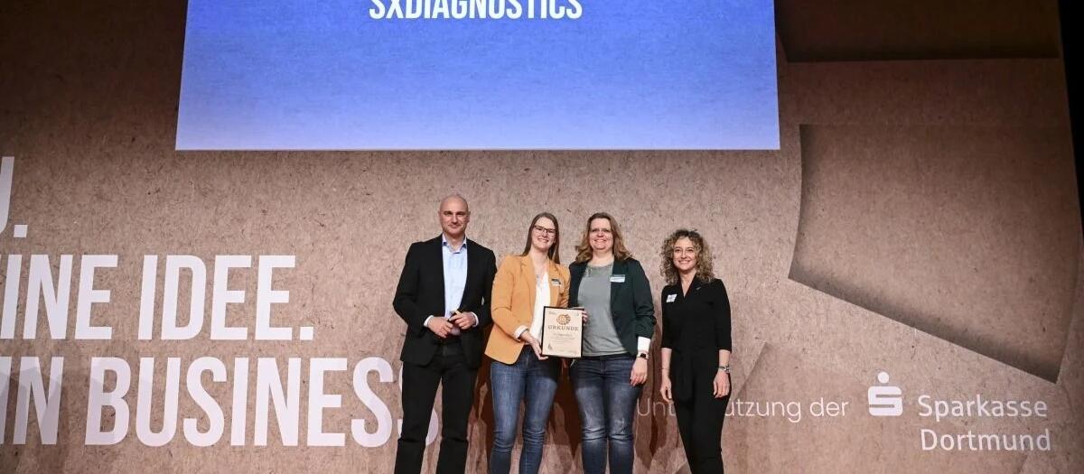 Award Ceremony, SxDiagnostics