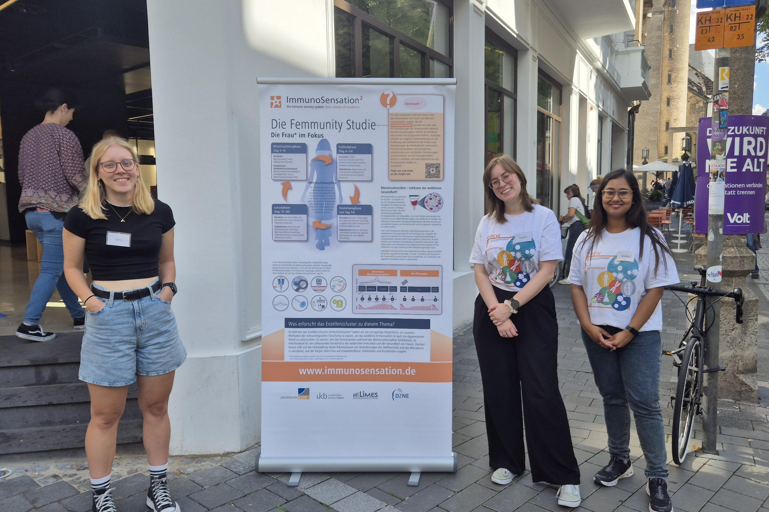 Scientists of the Femmunity Study at the Femmunity Café