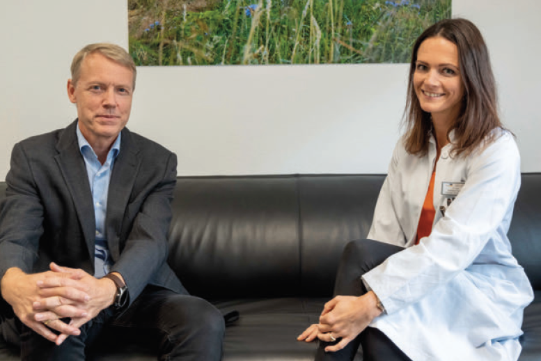 Prof. Hartmann interviewed by Dr. Barbara Kreppel for 'Angewandte Nuklearmedizin'
