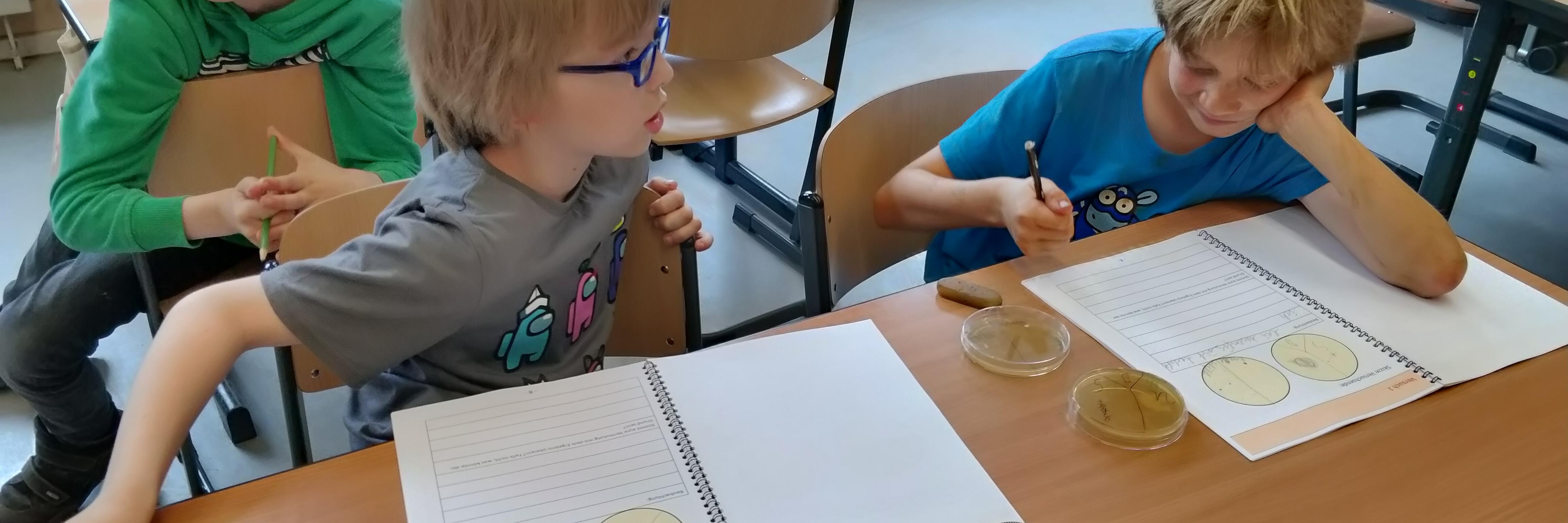 Pupils in science class