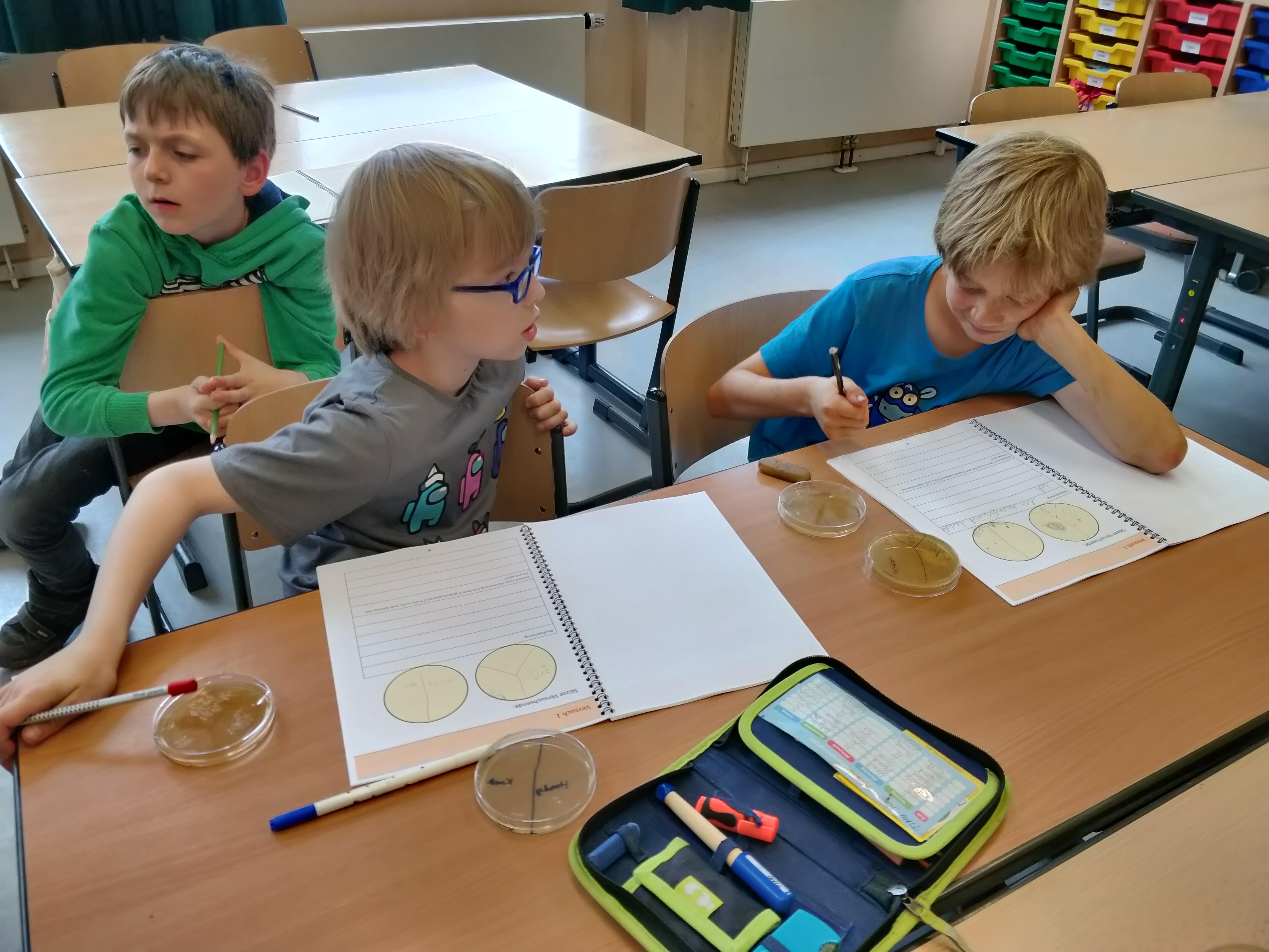 Pupils in science class